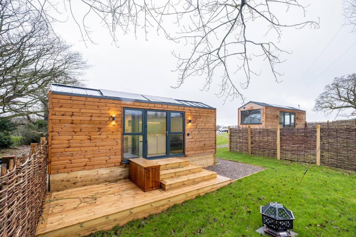 Beautiful Cabins In Herefordshire Countryside Kültér fotó