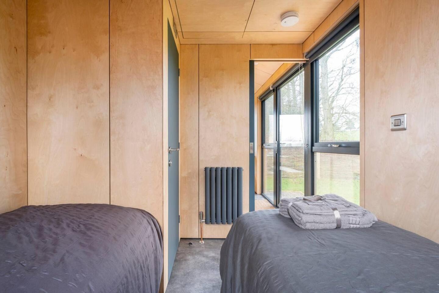 Beautiful Cabins In Herefordshire Countryside Kültér fotó
