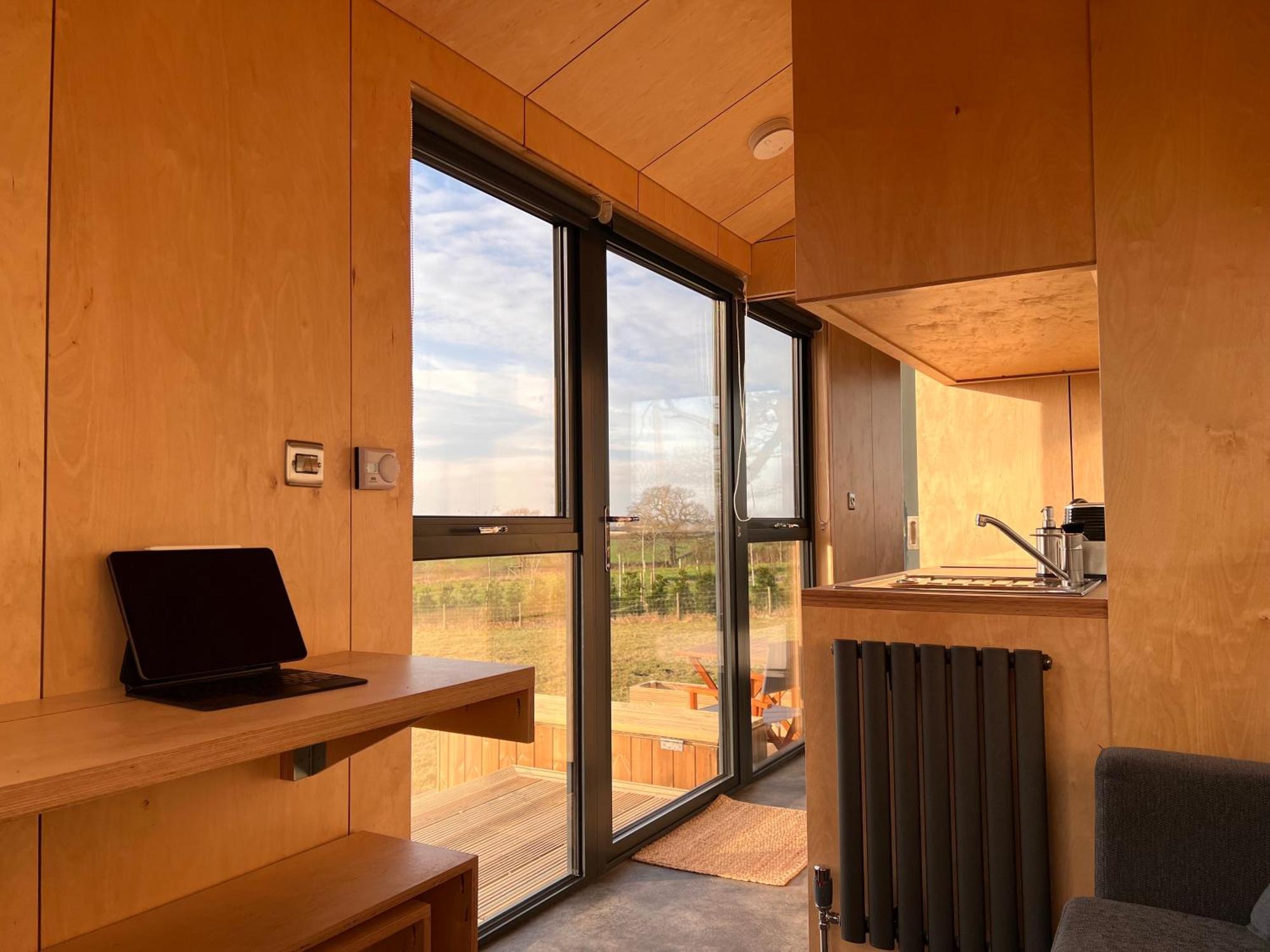Beautiful Cabins In Herefordshire Countryside Kültér fotó